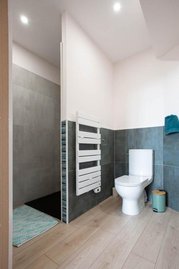 Au Bouchon Hotell Saint-Aigulin Eksteriør bilde