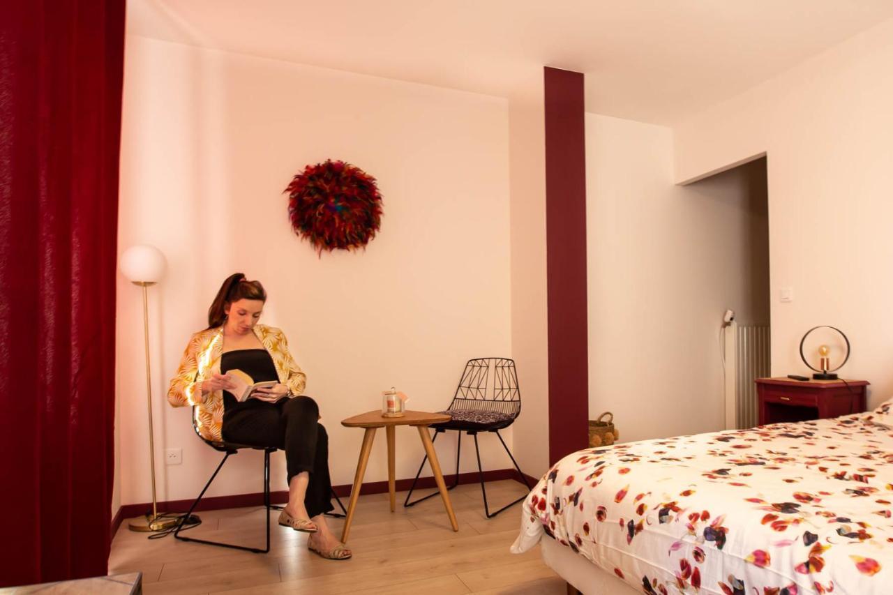 Au Bouchon Hotell Saint-Aigulin Eksteriør bilde